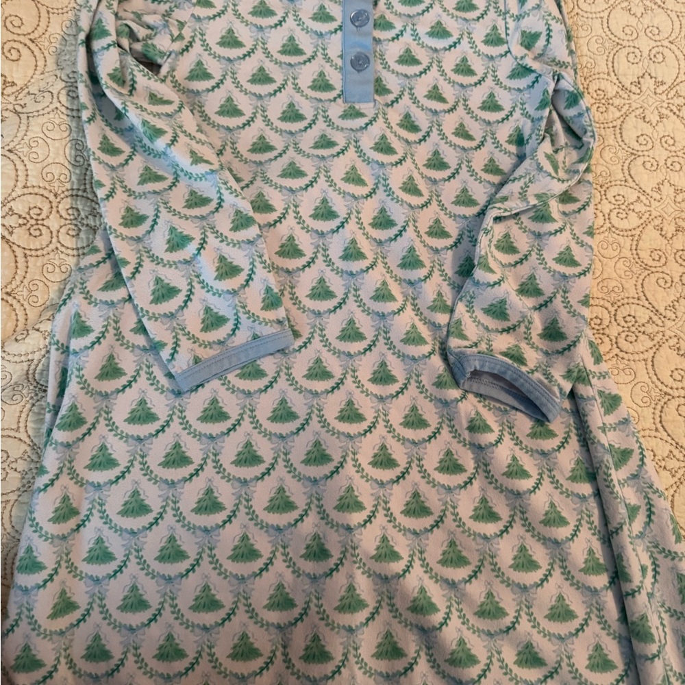 Cozy Christmas Tree Girls Nightgown size 9-10